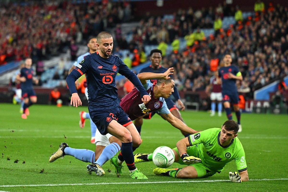 𝐈𝐧𝐜𝐨𝐮𝐧𝐭𝐨𝐮𝐫𝐧𝐚𝐛𝐥𝐞 𝐃𝐢𝐛𝐮! Le LOSC se casse les dents sur le gardien argentin d'Aston Villa. #UECL| #AVBLOSC 🐕