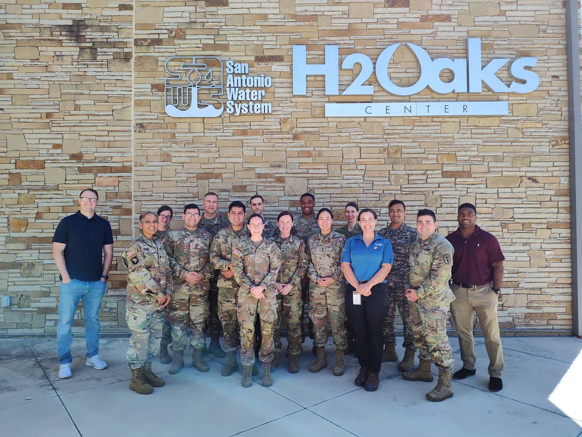 💪#MilitaryCityUSA🇺🇲 @USArmy came for a visit to see our #Desal facility today @MySAWS . These highly specialized officers are learning all about 💧& will drill wells & use similar technology to clean water in the field! All over the 🌎 Our military is amazing! 💪💕💧