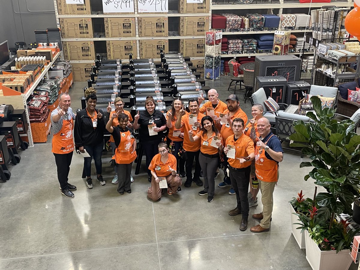 This MET Team in D260 did an amazing job of helping to open our new Katy West store # 6107! Thank you for all your hard work. The store is beautiful! Congratulations on a job well done!!