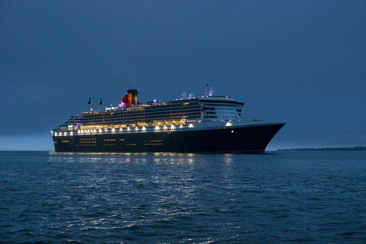 Three @cunardline ships are lining up to give a prime view of the next solar eclipse on August 12, 2026. QM2 will be in Reykjavik, Queen Anne will be in La Coruña and Queen Victoria will be in Tarragona.