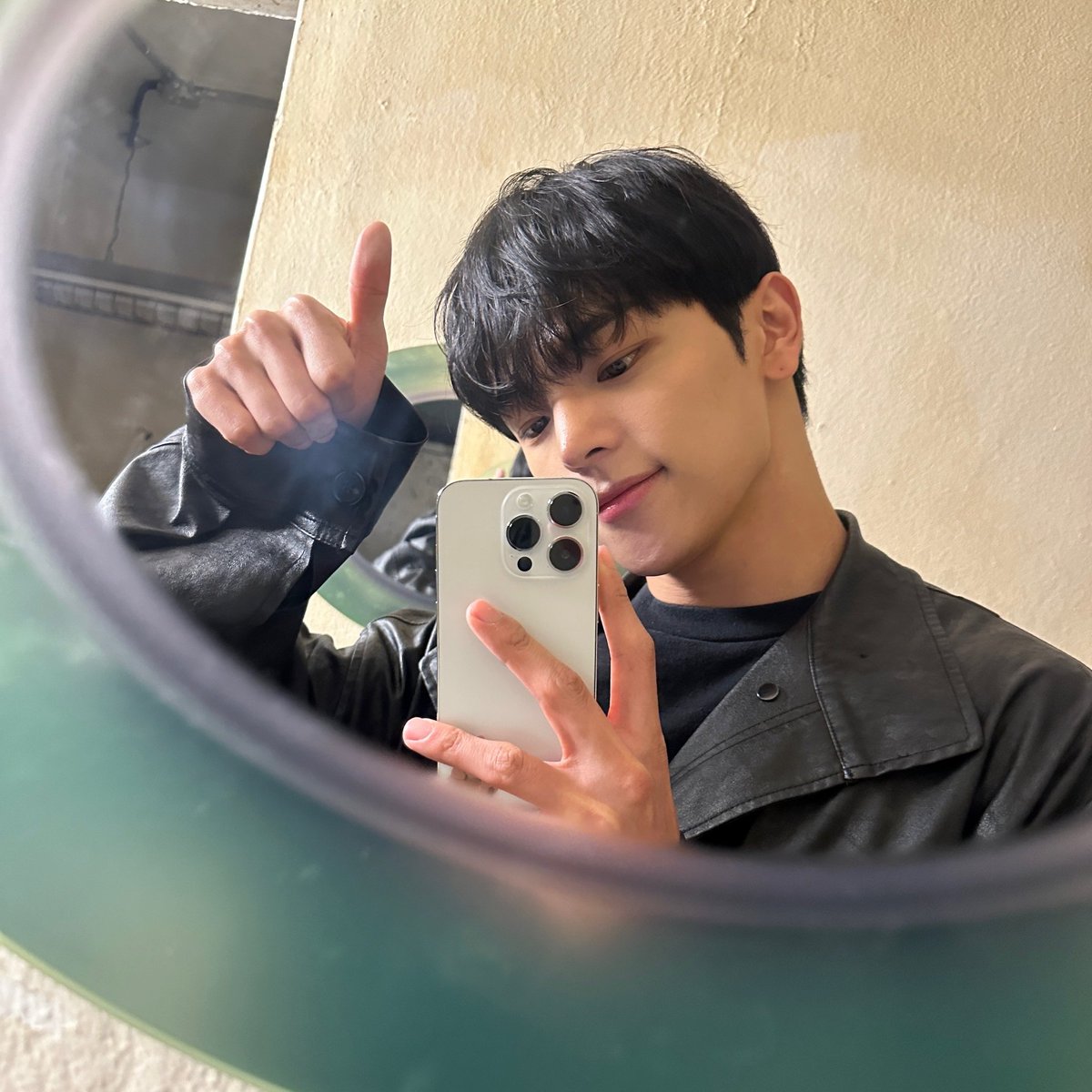 spainkimwoojin's tweet photo. [BUBBLE🫧] 24.04.11 Kim Woojin en su perfil de BUBBLE

"¡¡La filmación de hoy a finalizado!! 📸"

#KIMWOOJIN #김우진 #Kustomade #SMEntertainment #ILIKETHEWAY
#KIMWOOJIN_ILIKETHEWAY https://t.co/Bv4fgLmJ51