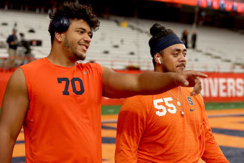 Two big guests on the show tonight ‼️ Linemen Enrique Cruz & Josh Ilaoa 🍊🍊 Drop questions for the guys below ♻️