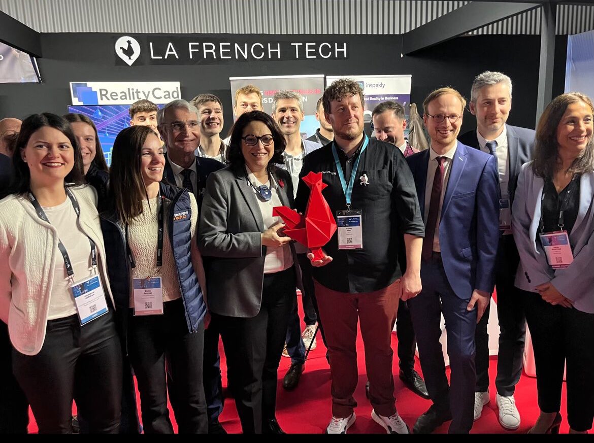 Samia Soultani (@samiasoultani) on Twitter photo 2 journées d’immersion au salon <a href="/lavalvirtual/">Laval Virtual</a> avec @Solutions&co
pour faire découvrir les dernières technologies #VR #AR aux entreprises de la Région <a href="/paysdelaloire/">Pays de la Loire</a> et aux membres du #RDI
Fière de nos entreprises mayennaises qui performent depuis de nombreuses années et qui ont 2 journées d’immersion au salon <a href="/lavalvirtual/">Laval Virtual</a> avec @Solutions&co
pour faire découvrir les dernières technologies #VR #AR aux entreprises de la Région <a href="/paysdelaloire/">Pays de la Loire</a> et aux membres du #RDI
Fière de nos entreprises mayennaises qui performent depuis de nombreuses années et qui ont