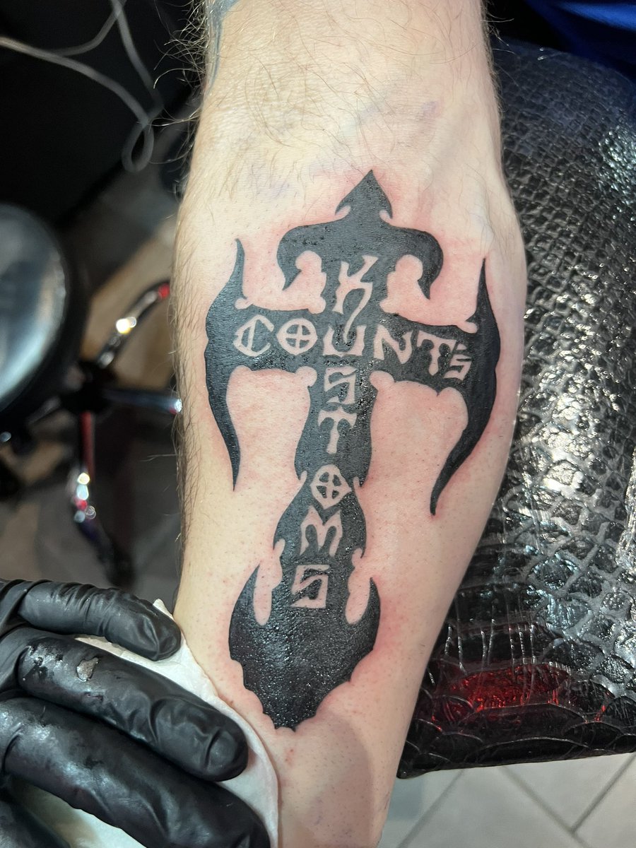 Hey guys! Get your summertime appointment in for your next tattoo by emailing us at countstattoo@gmail.com We can’t wait to get you in the chair! @DannyCountKoker @CountsKustoms