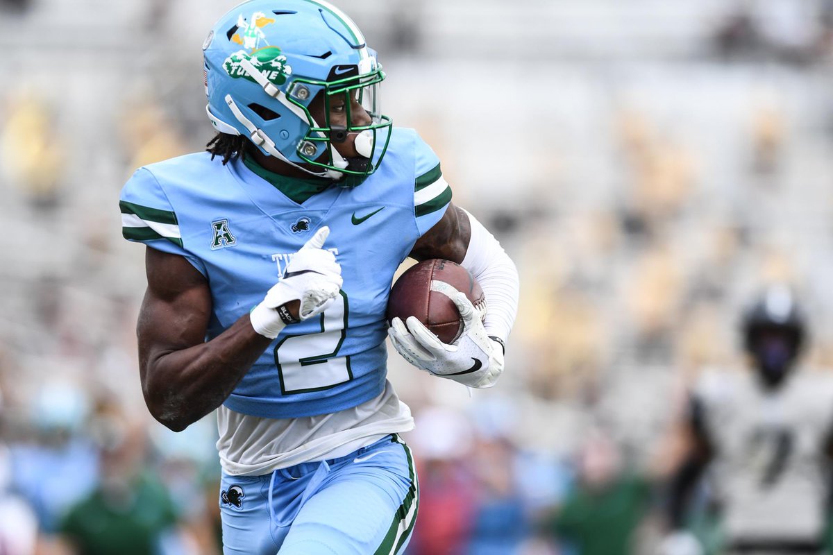 #AGTG Extremely blessed to receive an offer from The University of Tulane 💚🩵@Tayler24Polk @tv2p @CoachCarterTU @samspiegs @coachbhays @COASTLINESTARS @MeshAcademy @ChadSimmons_ @adamgorney @TomLoy247 @LawrencHopkins @LawrencHopkins