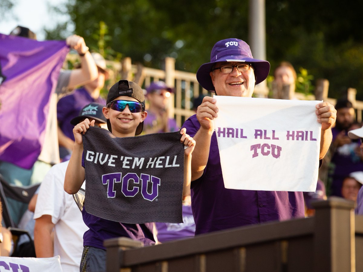 Hey Horned Frogs!🐸 What's your favorite TCU sporting event to attend in person?! TCU Magazine is compiling memories for an upcoming issue! Comment below!👇