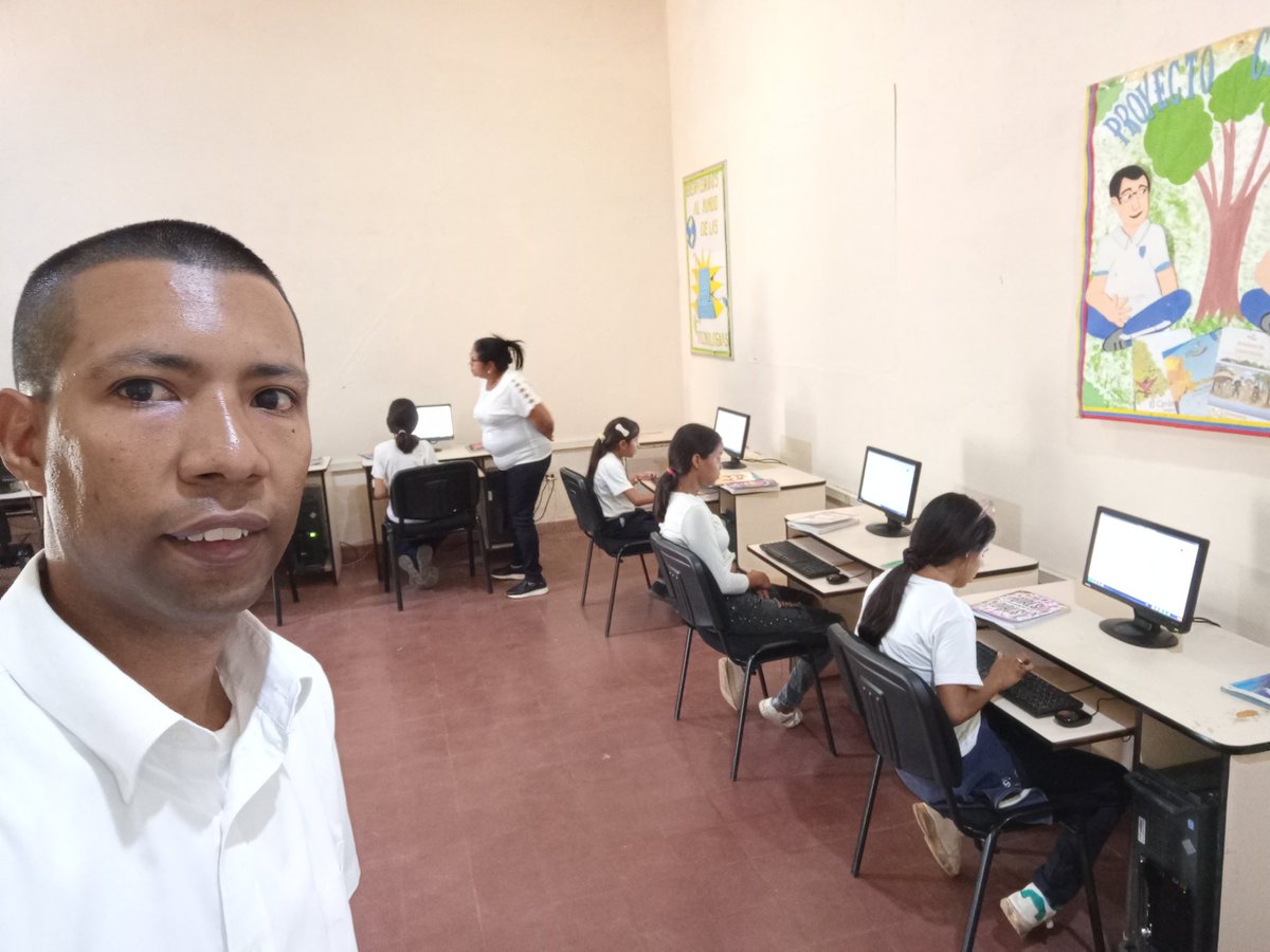 #11Abr Estudiantes de 5to grado dominan herramientas de formato en LibreOffice Writer.

#RebeldíaAntiImperialista
#GuáricoProduce
#SomosFundabit
<a href="/NicolasMaduro/">Nicolás Maduro</a>
@MPPEDUCACION
<a href="/_LaAvanzadora/">Yelitze Santaella</a>
@EliasEducacion
<a href="/josemvasquez/">José Vásquez</a>  <a href="/CanaimaGNULinux/">Canaima GNU/Linux</a>
<a href="/CNTI_VE/">Centro Nacional de Tecnologías de Información</a> <a href="/CDCEGuarico/">CDCE del Estado Guárico</a>