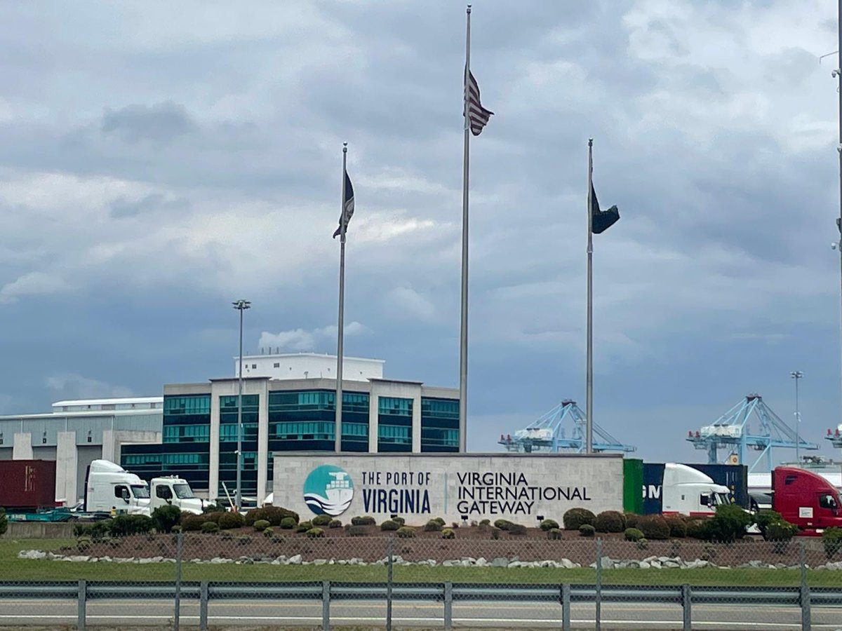 It was a pleasure to tour @PortofVirginia with @USTDA #MakingGlobalLocal partner @VEDPVirginia. The Virginia International Gateway Terminal uses U.S. technologies that can strengthen port operations in our @USTDA partner countries.