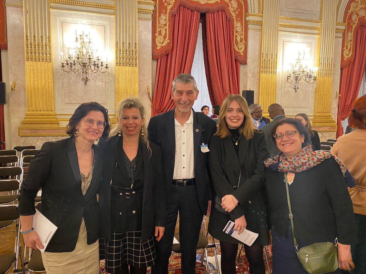 PascaleFressoz's tweet photo. 🏆 #HôteldeLassay : Trophées Eco Actions
#AIODD par @PascaleFressoz était présente ce mardi 9 avril pour féliciter les lauréats lors des riches rencontres avec @RoxaMaracineanu, @YaelBRAUNPIVET, présidente de l'@AssembleeNat, et @loichervepublic, VP du #Senat , parmi d'autres. https://t.co/COqnp13AVg