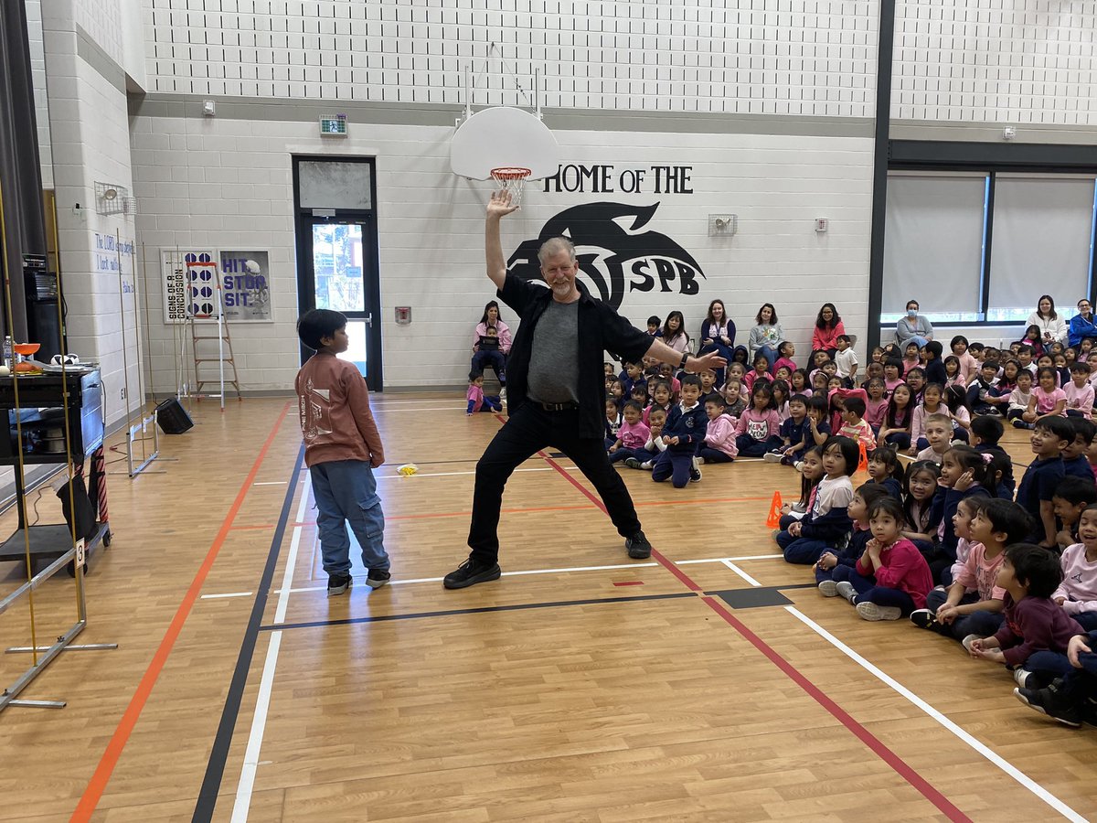 High energy, audience engagement, fun-filled presentation on Perseverance by John Park. Keep on Persevering and never give up! #reachyourgoal #motivation @BottosMichelle @TCDSB @GrassaCharlie @mariarizzo