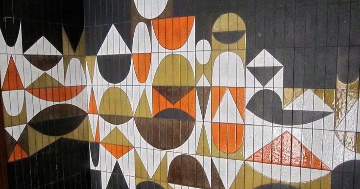 Entrance hall in Paris by Roger Capron (1969) #TileDesign