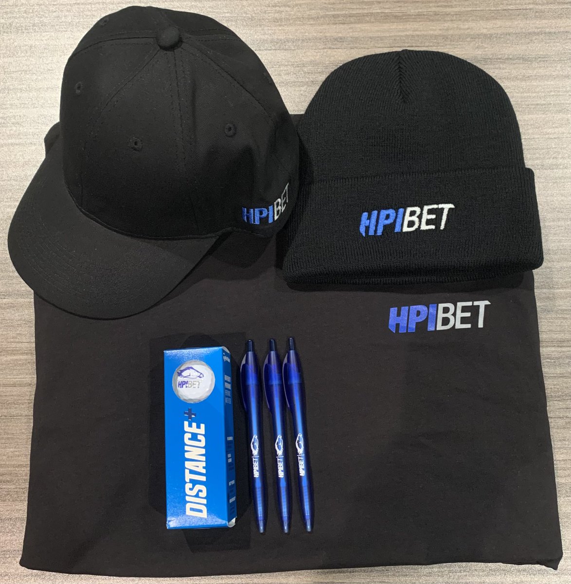 GIVEAWAY | 🚨 Follow @HPIbet, Like & Repost this post for a chance to win this HPIbet Prize Pack ⬇️ 🧢| Baseball Hat 🎅| Toque 👕| T-shirt ⛳️| TaylorMade Golf Balls ✍️| Pens