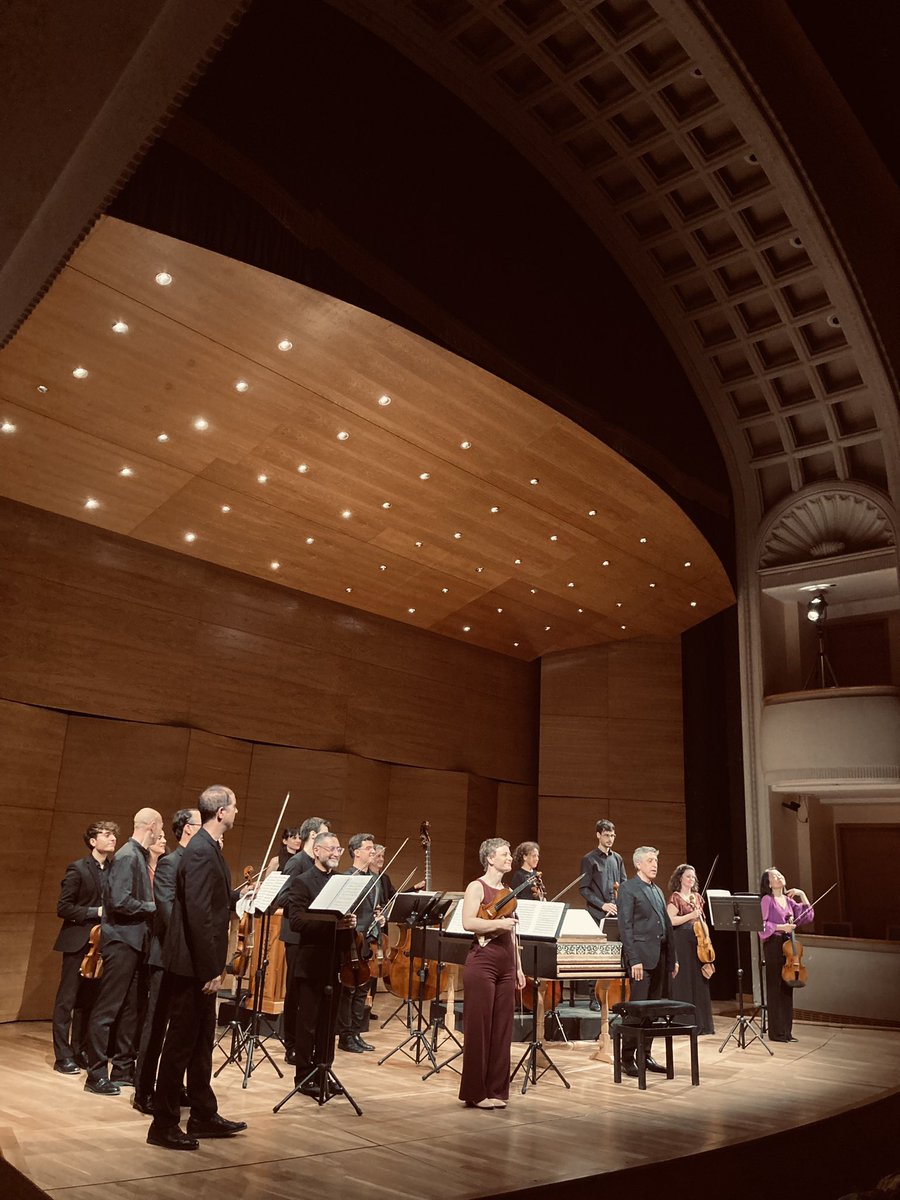 Pedro_Ce_Jota's tweet image. Expresividad y entrega de la @Obs_Live y #MartynaPastuszka, explotando al máximo la invención melódica 🎶 de #Corelli, #Muffat y #Geminiani en un #EspacioTurina a sus pies. 👏