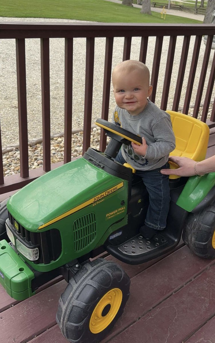 allisonprestgrd's tweet photo. Titling this one “the trajectory of our industry.”🌽✈️ #climatesmartag
One day, my son Dean will grow crops that will power the airplanes overhead (and concurrently feed his cows.) How cool is that?! Next generation fuels are happening now!
#FarmtoFlight #NextGenerationFuels https://t.co/YLBbNmOTKc