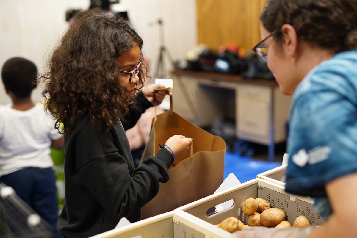 McAuley Ministries awarded $1.6 million to nonprofit organizations across Pittsburgh! 🤯 They gifted us $51,000 to ensure our neighbors have healthy, nourishing foods & other essential resources to lessen food insecurity. Learn More 👉 bit.ly/mcauley-grant