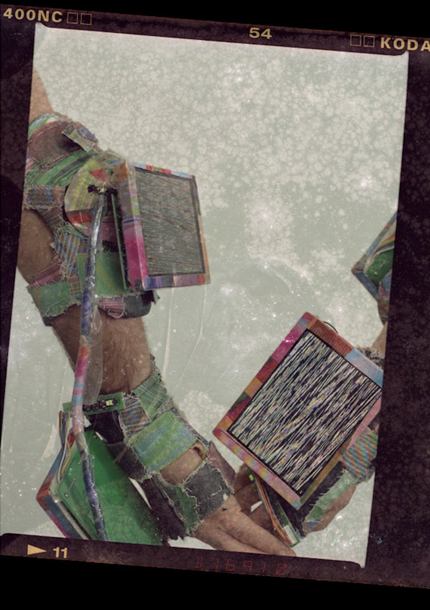 VideoWear, 2003
VideoWear Photos Series, 2004
 VideoWear The Test of Time, 2024

📼Video pulls the body in. it's emotional and neurological