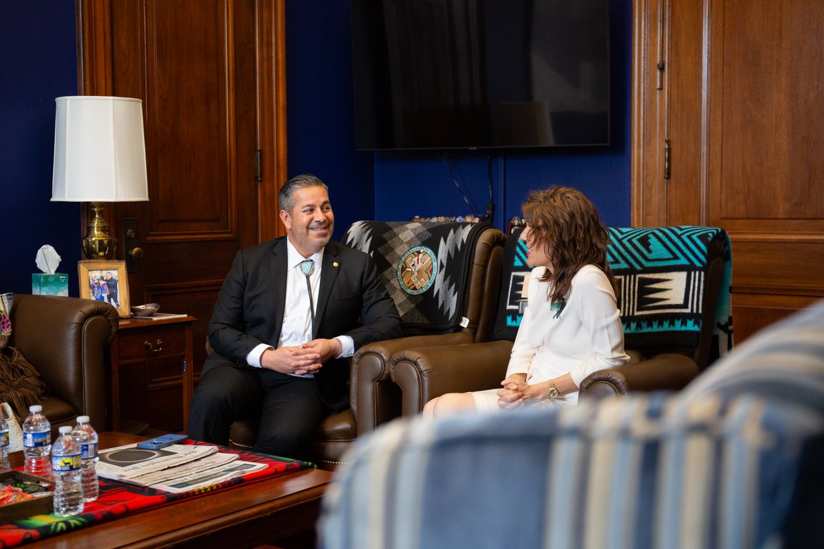 It was my honor to welcome Ambassador @AMorenoBau to my office. Our two countries recognize the importance of keeping our nation’s interests aligned for our citizens. Spain has been a great partner and I look forward to our work as @usspaincouncil Co-Chair.