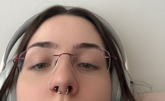 I want a coconut redbull and some Cheetos https://t.co/UlylmuktZT