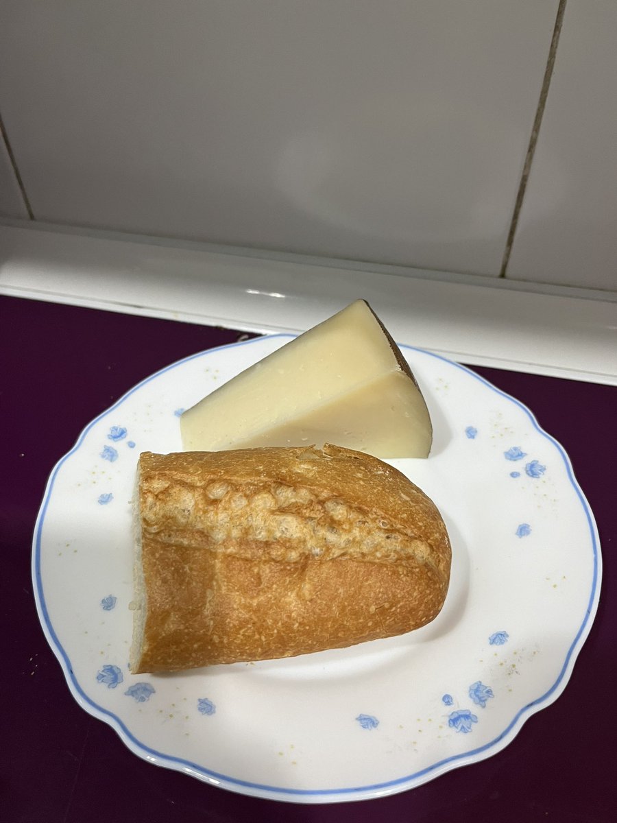 ✿ isa 𐔌՞. .՞𐦯 🫧 tweet media