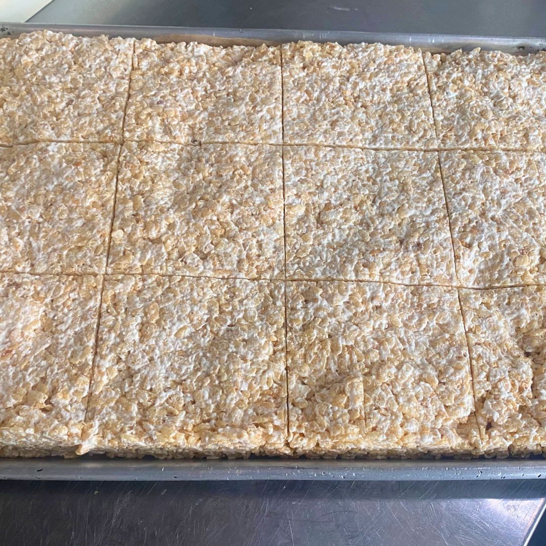 Timelesscoffee's tweet image. Should we release these rice crispy treats made with @mydandies marshmallows? Let us know in the comments if you'd buy one of these.