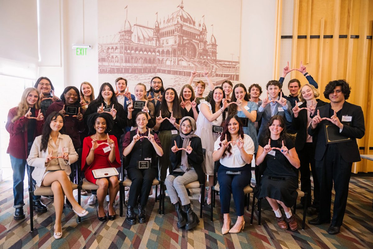 Celebrating brilliance and innovation🌟 Congratulations to all of the students and mentors honored at the OUR awards!🏅 Read more at research.utah.edu/events/outstan… #utah #universityofutah #research #innovation