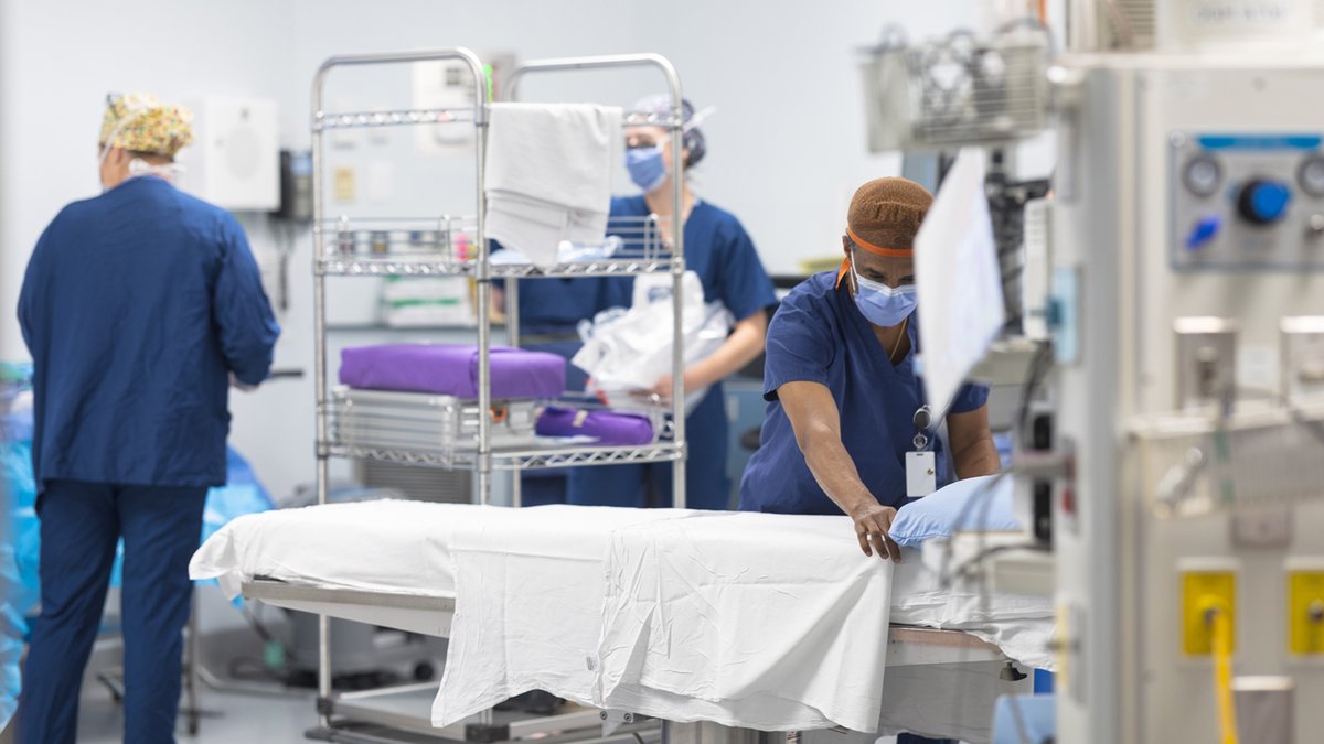 Flexibility and functionality are key as we design state-of-the-art operating rooms for our new campus. Learn how we’re rethinking space in our new ORs to enhance patient experience: bit.ly/43TxcP8