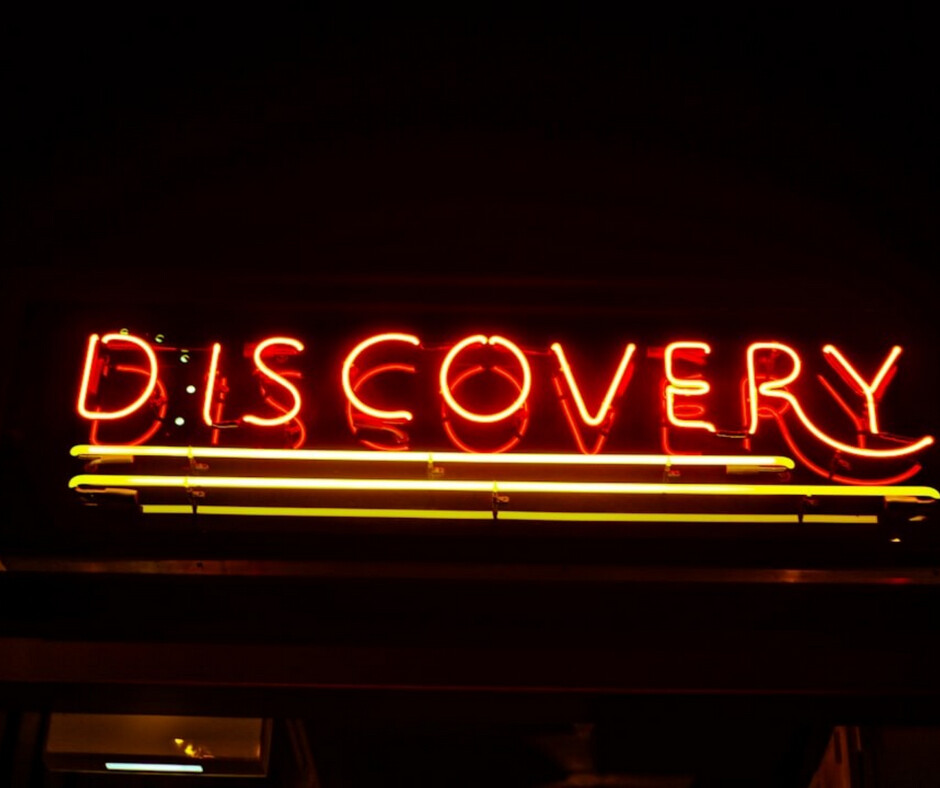 elyssavulpes's tweet photo. https://t.co/Do6EJrzyhN  🌟 Ready to embark on a transformative journey of self-discovery? 🌟 Dive into our latest blog article: "Unlocking Your True Self: 10 Journal Prompts for Self-Discovery." 📝✨

👇 #SelfDiscovery #JournalPrompts #PurposefulLiving #TransformativeJourney https://t.co/WOFgKHrz3f