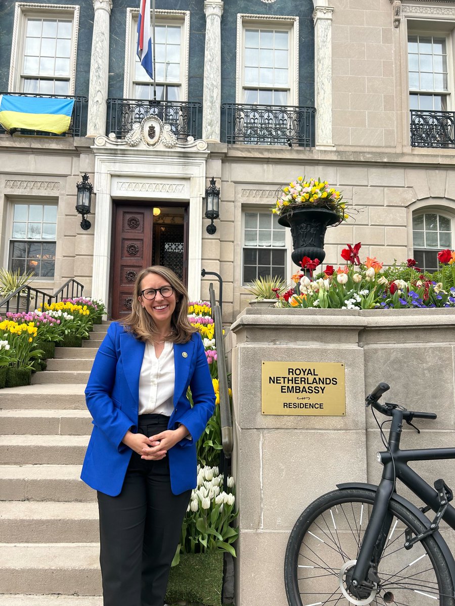 I’m so proud of my Dutch heritage and honored to represent a vibrant Dutch constituency in West Michigan.

So glad I could join friends at <a href="/NLintheUSA/">Netherlands Embassy in the US 🇳🇱🇺🇸</a> to celebrate this year’s #FreddyHeinekenAward recipient, Stu Sjouwerman.

I know that together, our two nations will go far!