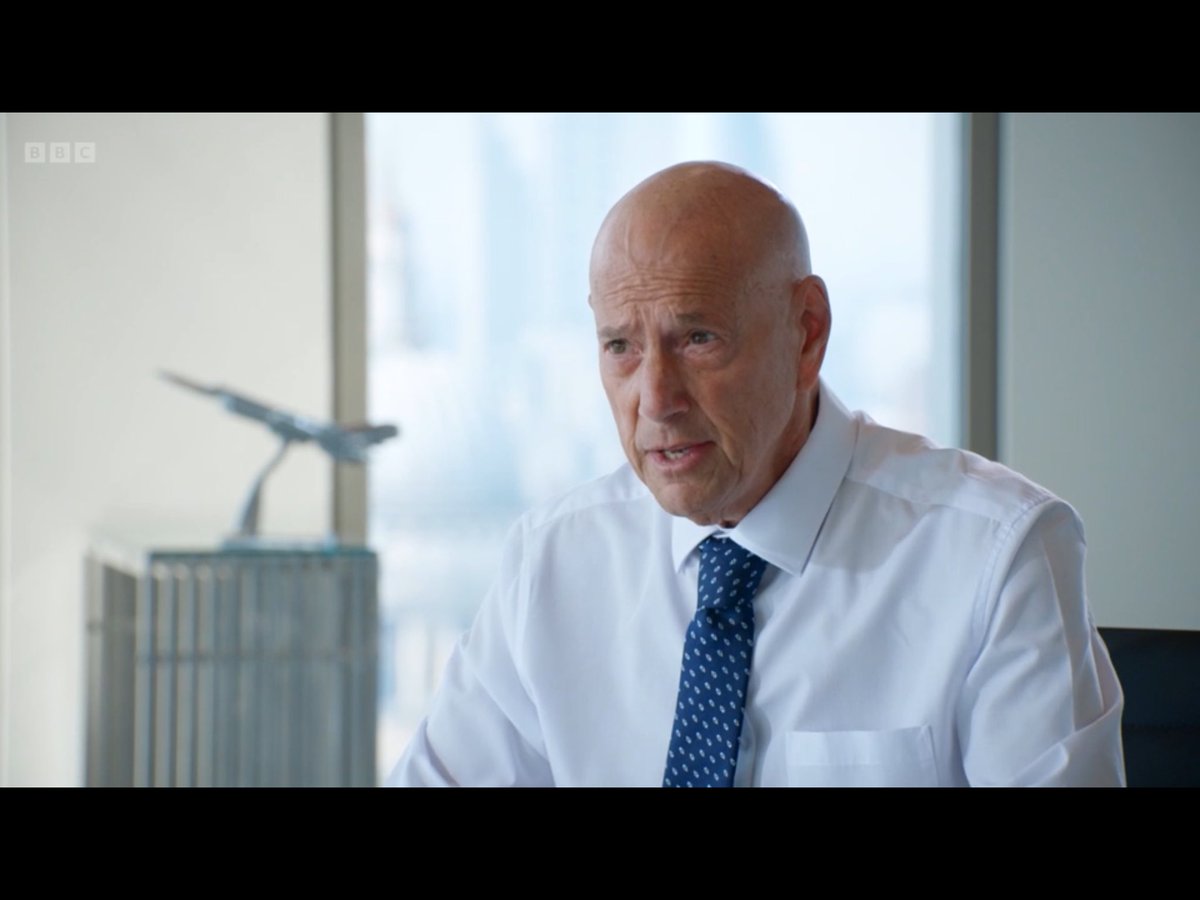 Watching The Thames tweet media