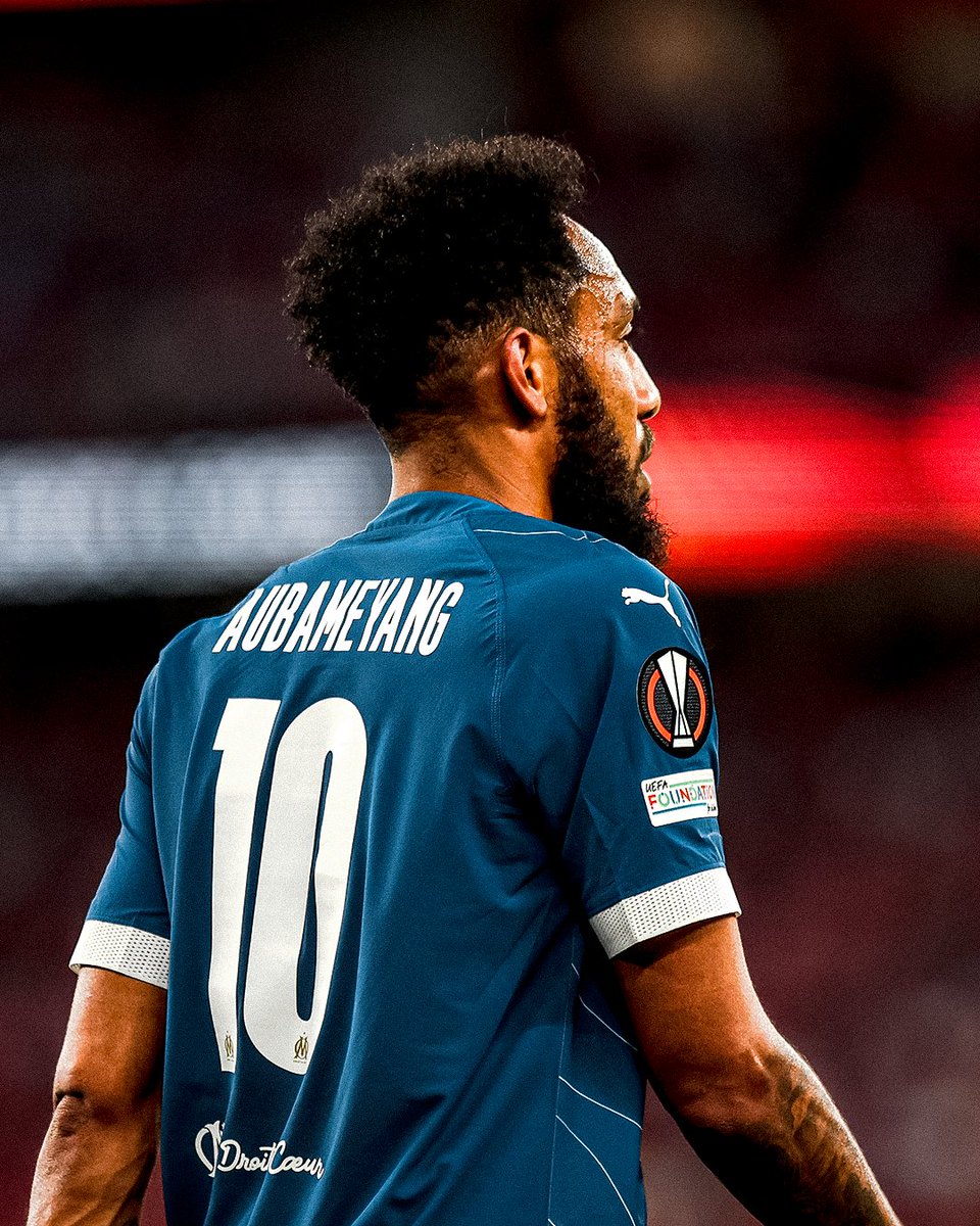 10 matches. 10 goals. Just Auba⚡🇬🇦