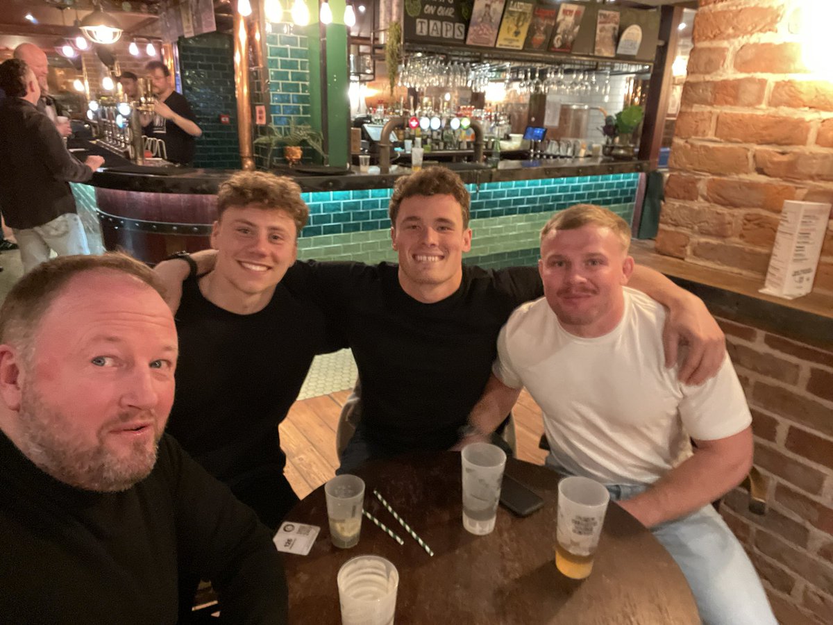Lush to meet up with some #Sc legends tonight <a href="/OldBristolians/">Old Bristolians</a>