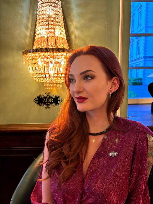 Very excited for my first #dublin tour next week with @laralatex1 😀 (15-18th) pre booking is recommended<a href="/tag/dublin"class="tags">#dublin</a><a href="/tag/latex"class="tags"><span>#latex</span></a><a href="/tag/redhead"class="tags"><span>#redhead</span></a>