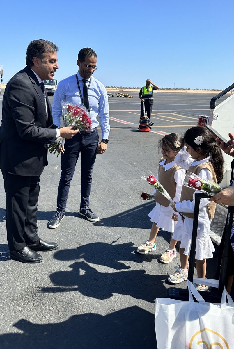 abdlmlkalmusfr's tweet photo. #الخطوط_السعودية في #جمهورية_مصر_العربية تشارك عملائها وضيوفها فرحة #العيد 💐 
#القاهرة #شرم_الشيخ 
#الاسكندرية https://t.co/Obx97xO05o