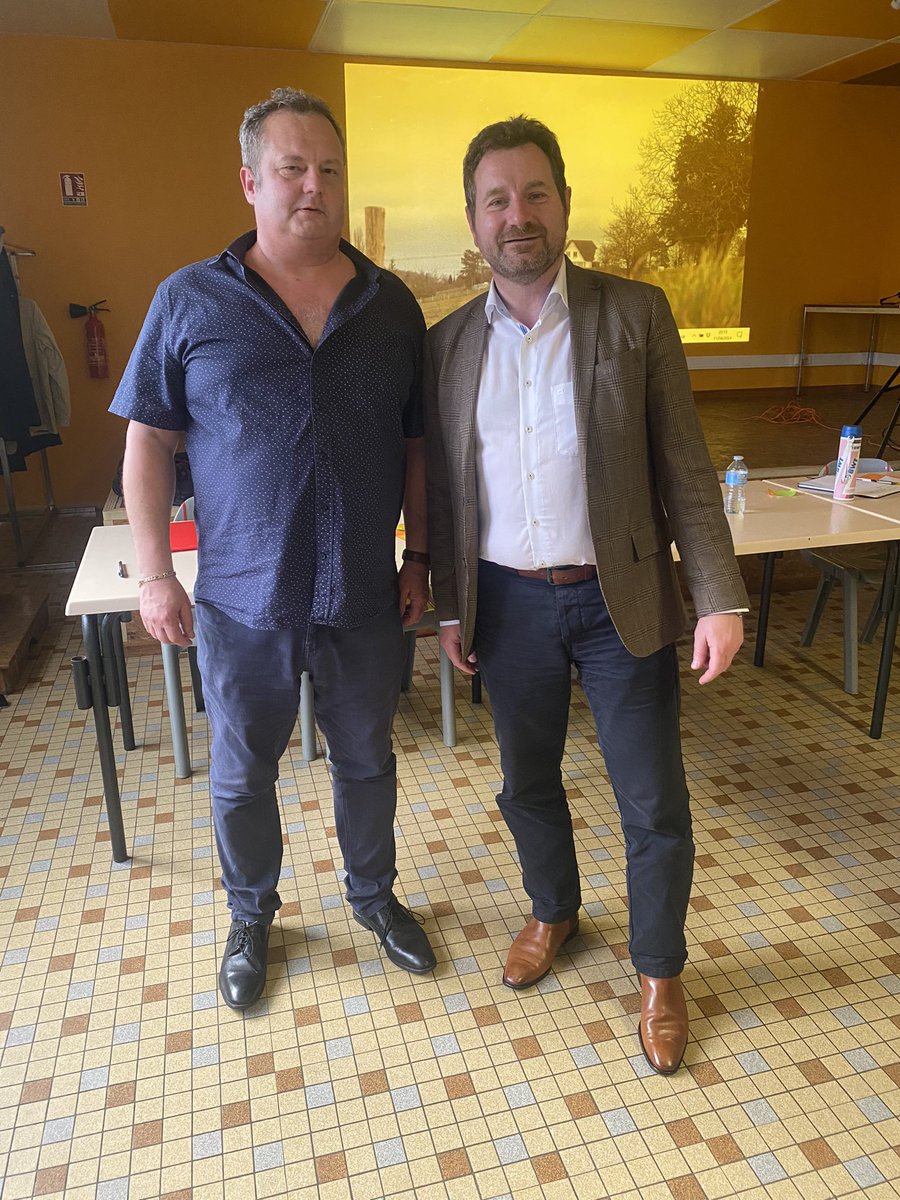 BonnaterreL's tweet photo. Félicitations à mon ami Cyril Ibert élu ce soir nouveau Président du #CODEF. Bravo aussi aux 12 autres membres du CA qui s’engagent activement pour défendre la qualité de vie à #Freneuse #Cleon et dans toute la boucle de la #Seine. Vous pouvez compter sur mon soutien !#SERAF https://t.co/RnIbHTPnOm
