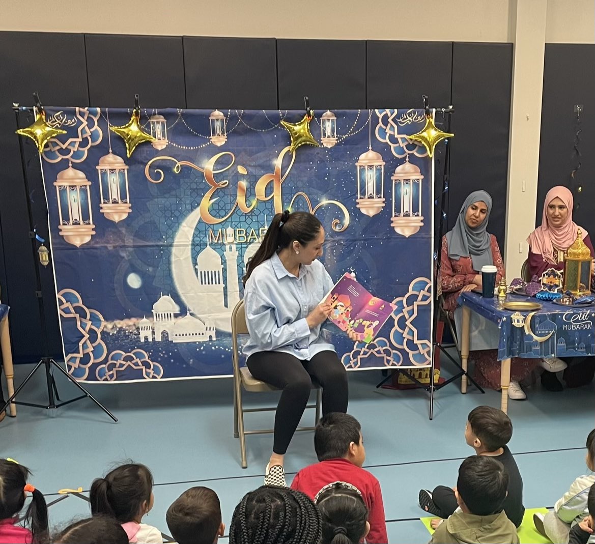 Tompkins had an amazing Eid Al-Fitr celebration today. A big thank you goes out to Dr. Abrams for hosting this event and all our wonderful parents who helped put this event together. Tompkins the place to BEE! @DrJoyAbrams @AP_JelaniMiller @DrMarionWilson @CSD31SI @NYCSchools