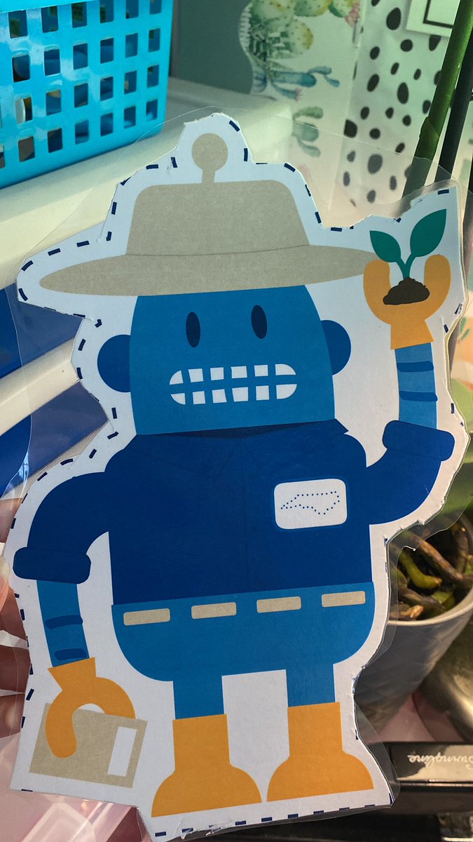 Found a flat Kelvin to promote our upcoming science night! Mark your calendars for April 22nd at 5:30pm!  #EGES @EGExplorers <a href="/schoenfeld_abby/">Abby Schoenfeld</a>