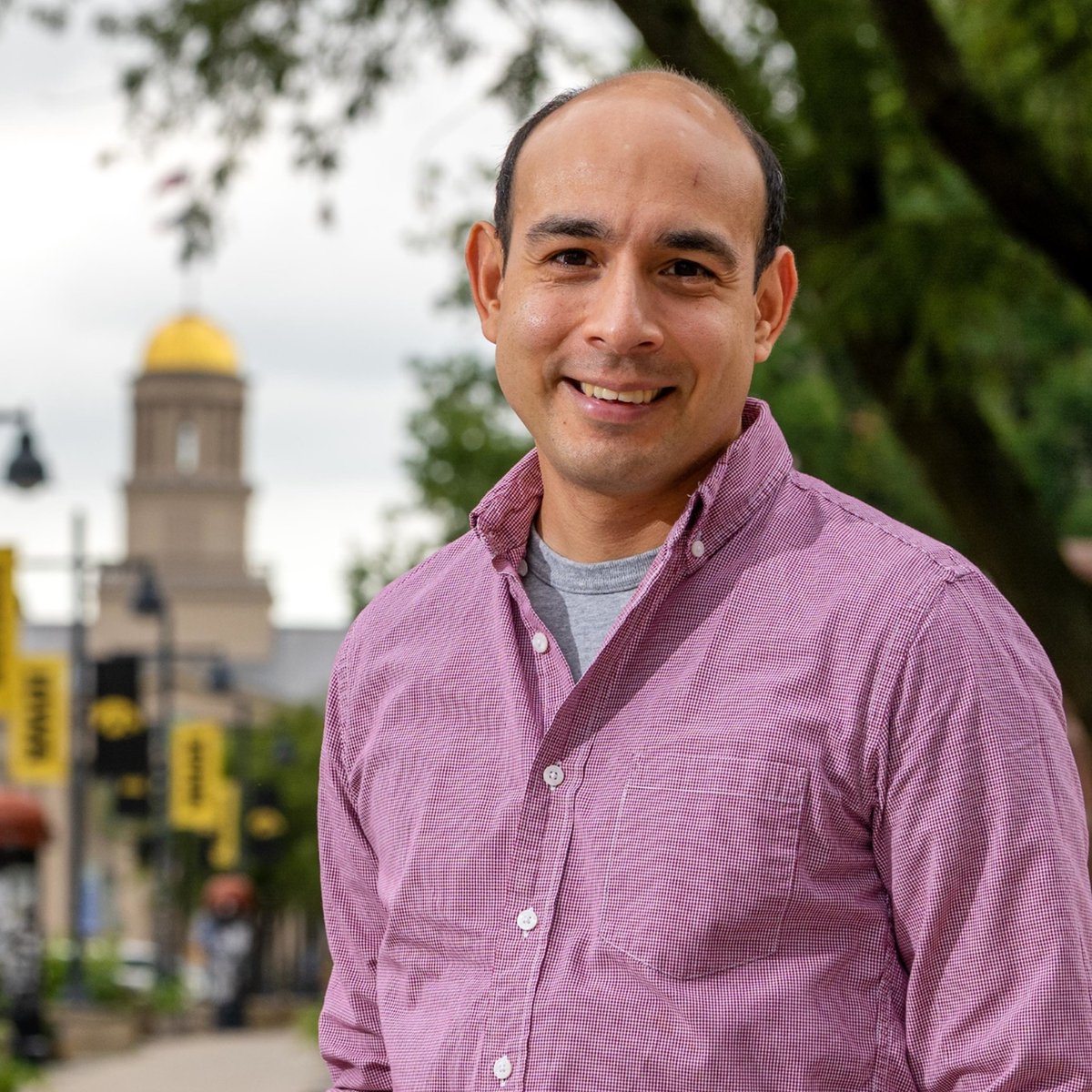 Prof. Rene Rocha (@rene5311) received the 2024 Hubbard-Walder Award for Excellence in Teaching from the UI Council on Teaching. Congratulations, Prof. Rocha! provost.uiowa.edu/news/2024/04/5…