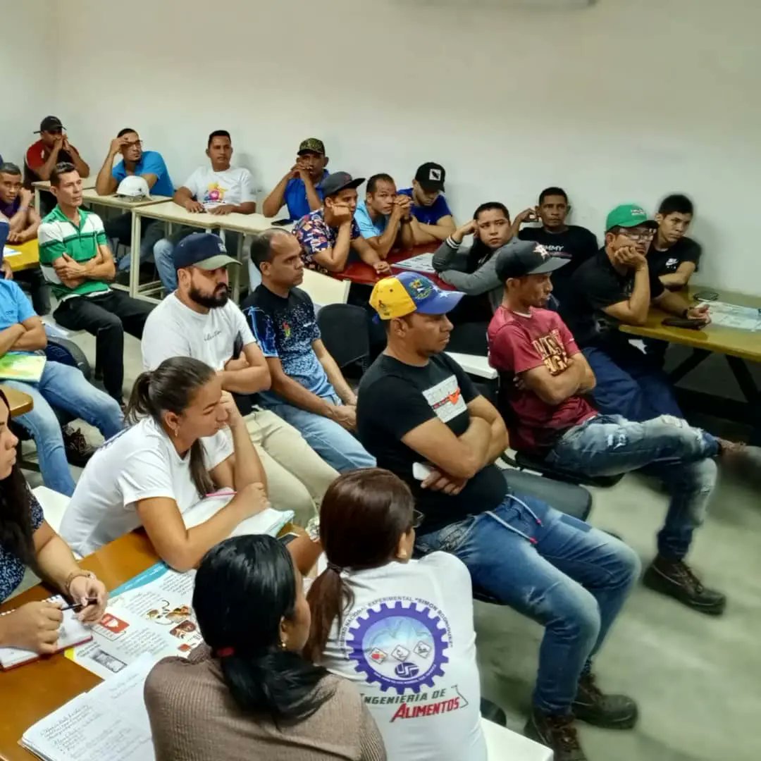 Hoy 11 de abril, se realizó Taller sobre la Bioseguridad dirigido a los y las trabajadores de la Planta Gigante Hugo Chávez, adscrita al INN. Dictado por el Ing Eribert Suárez, Facilitador del Programa Ingeniería de Alimentos de Unesr San Juan

¡Unesr es Excelencia!