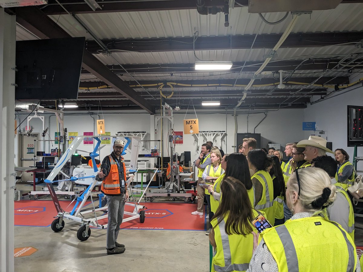 For our penultimate stop we're with @amazon_policy touring Texas' first and only Amazon Prime Air Drone Facility, which delivers prescriptions and other packages across College Station! #txlege #ITCTakesCSTX