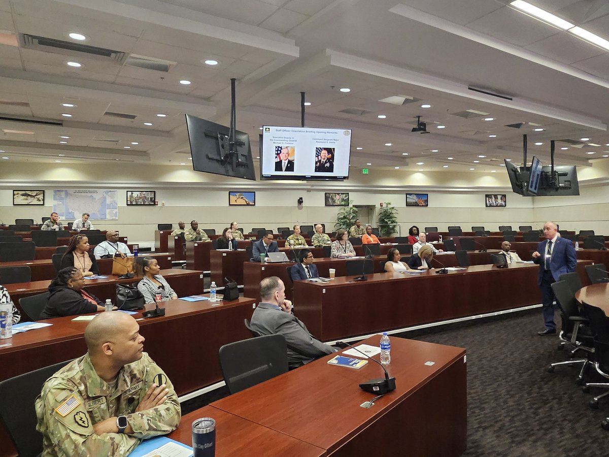 Excited to welcome our new team members during the TRADOC Staff Officer Orientation Brief! Today we started our journey with comprehensive briefings to ensure everyone is equipped to excel. ##VictoryStartsHere #TRADOC