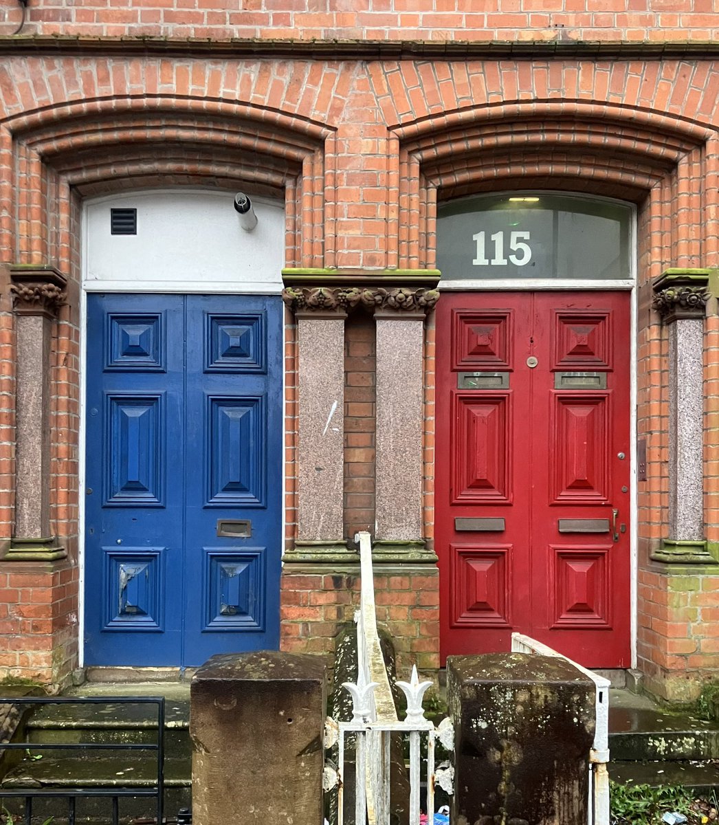 porta blu o porta rossa?