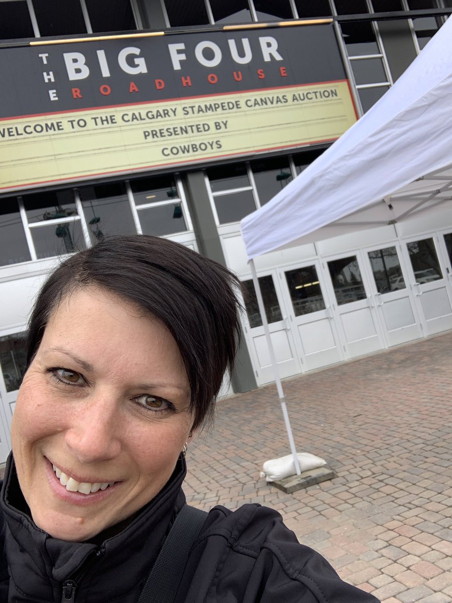 Start to Stampede! 🐴🐴🐴

Canvas auction for @calgarystampede! 🤠

Last yeat, it raised $2.75 million - about $102.000 for each chuckwagon team. 

#ConnectwithSarahCrosbie