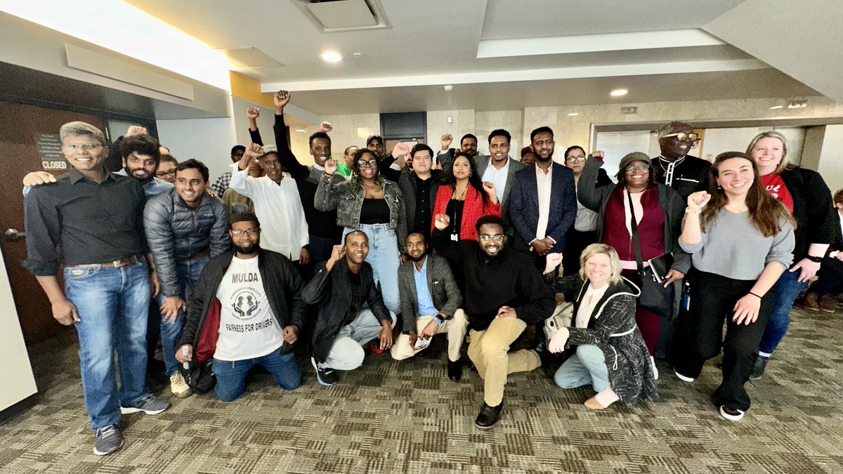 Our City Council today once again affirmed our support for ensuring Uber and Lyft drivers in Minneapolis earn at least our minimum wage of $15.57. @TheMulda and @MPLSRLF turned out in force! Anyone working for a living should earn a living wage.