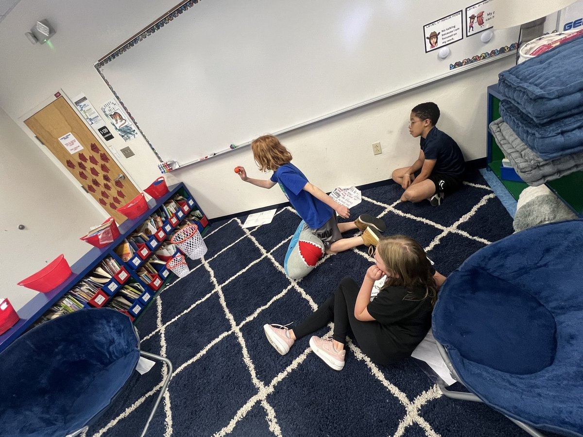 Ms. Foley🦈 tweet media