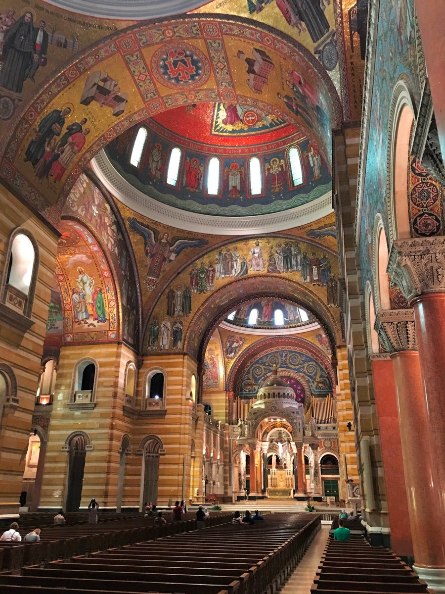 2. Cathedral Basilica of Saint Louis, MO (1914) It's hard to believe you're still in America when looking up at the vast Byzantine dome. It's also one of the world's largest mosaic collections: 41m+ tiles in total.