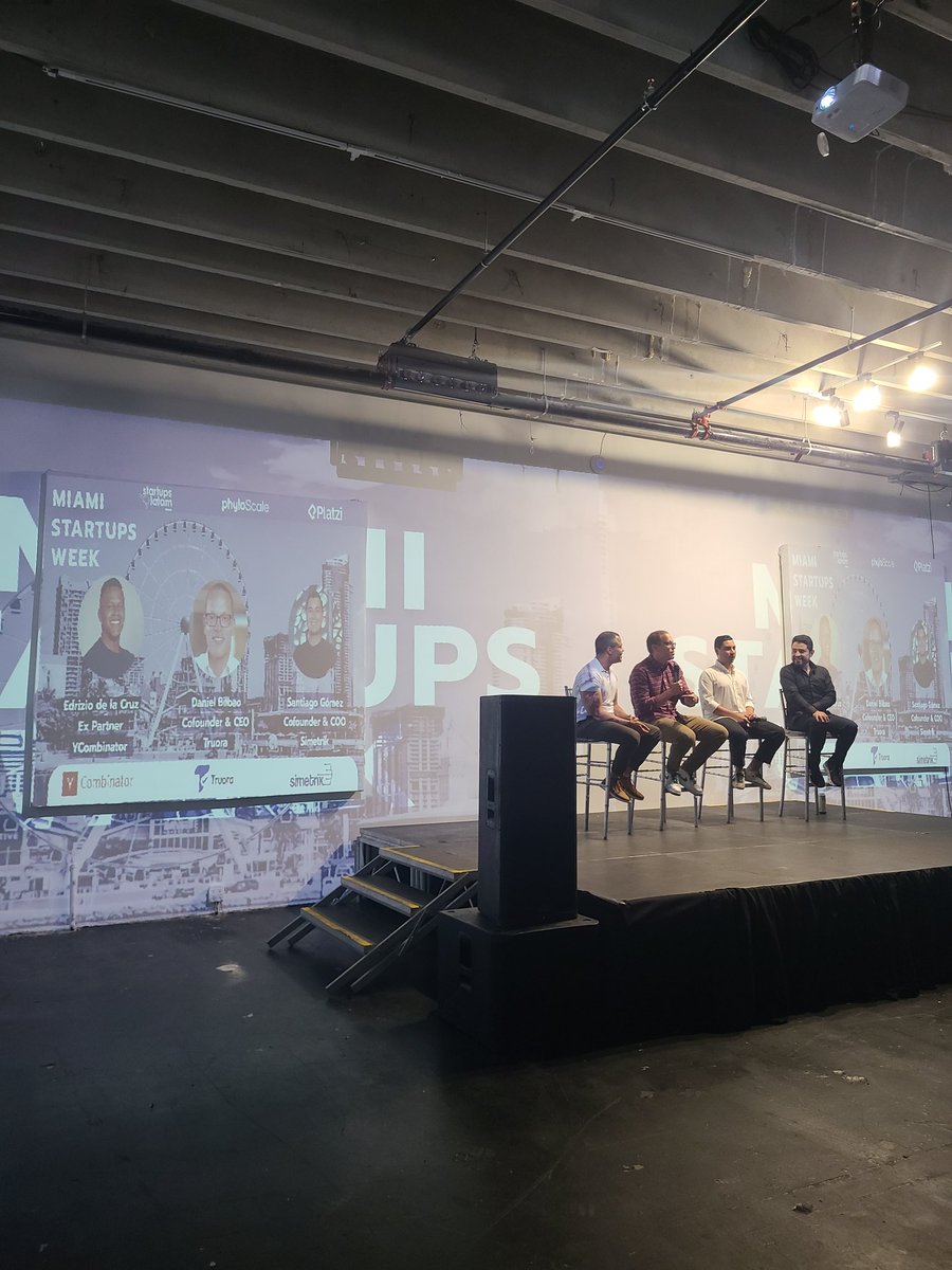 "Emprender es muy duro, pero la alternativa es peor." - <a href="/ddbilbao/">Daniel Bilbao - Truora</a> 👏🏼 

<a href="/EdrizioCruz/">Eddie De La Cruz</a> <a href="/WorkshopLat/">Workshop Latin America</a> <a href="/StartupsxLatam/">startupslatam</a> <a href="/startupgrindgye/">Startup Grind Guayaquil powered by Google</a>