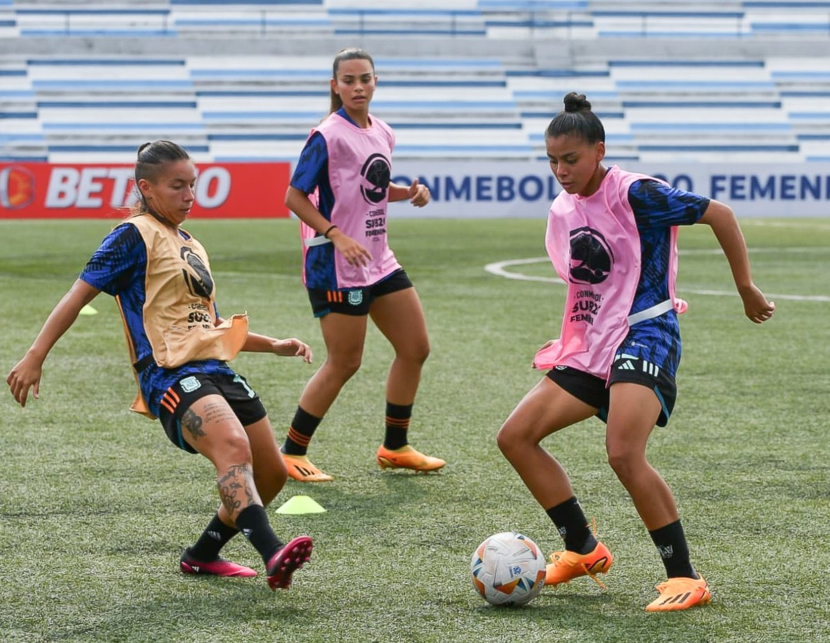 🏆 #Sub20Fem ¡Todo listo en el Estadio Modelo Alberto Spencer! 🔜 Desde las 18.00, #Argentina - #Perú por la primera fecha del Sudamericano.