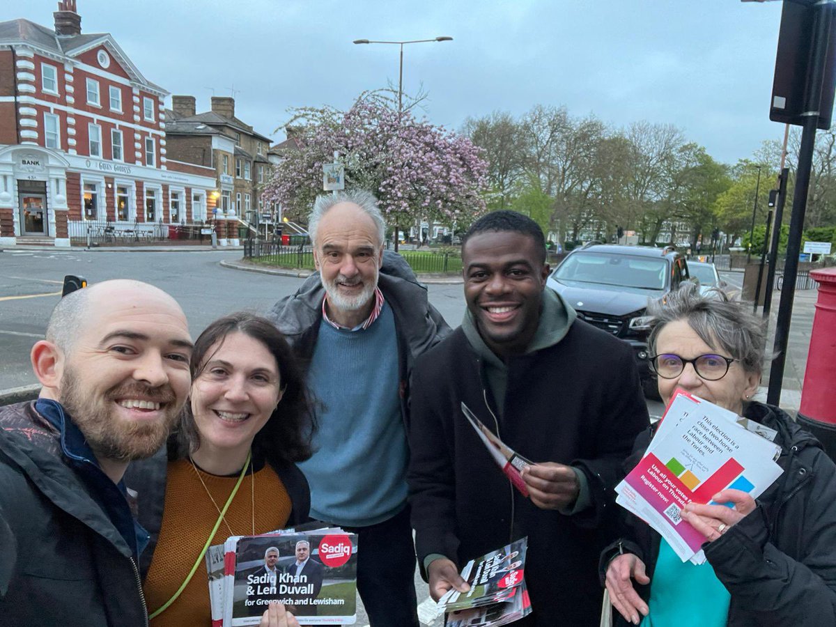Out speaking to residents on a beautiful spring evening. Lots of support for @SadiqKhan & @Len_Duvall 🚨Remember🚨 📮Postal vote app deadline 16 April 🪪 You need ID to vote bit.ly/3U4lRsr Use all 3 votes for @UKLabour 🌹🌹🌹