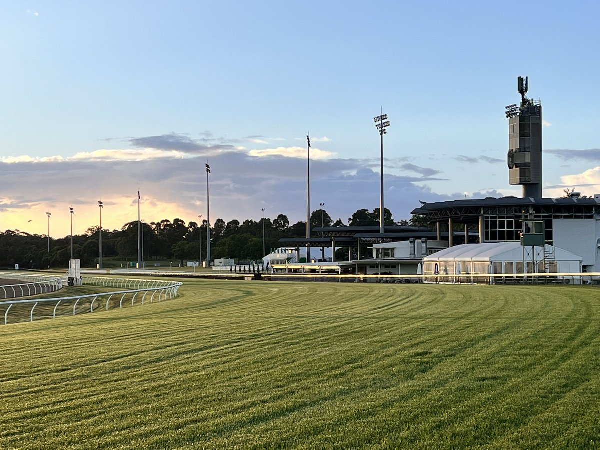 Sunshine Coast track update Weather Fine Track Heavy 8 Rainfall nil past 24hrs Total of 37mm for 7 days Irrigation nil past 24hrs and 7 days Rail True entire circuit Penetrometer 7.3