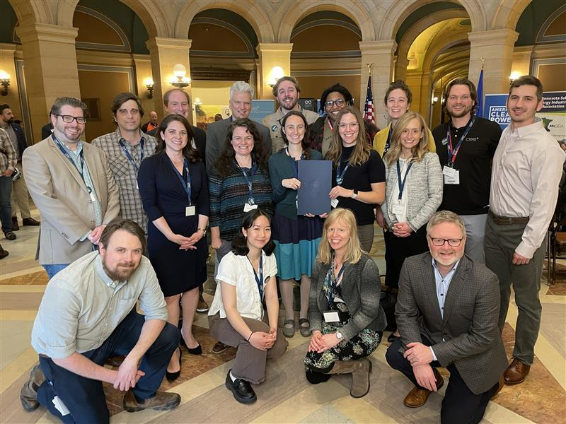 Celebrating Clean Energy Business Day! <a href="/MnCEE/">Center for Energy and Environment</a> staff joined 200 advocates &amp; businesses at the #MN State Capitol today to meet with legislators and emphasize the importance of investing in #energyefficiency &amp; #cleanenergy --> mncee.org/governor-walz-…